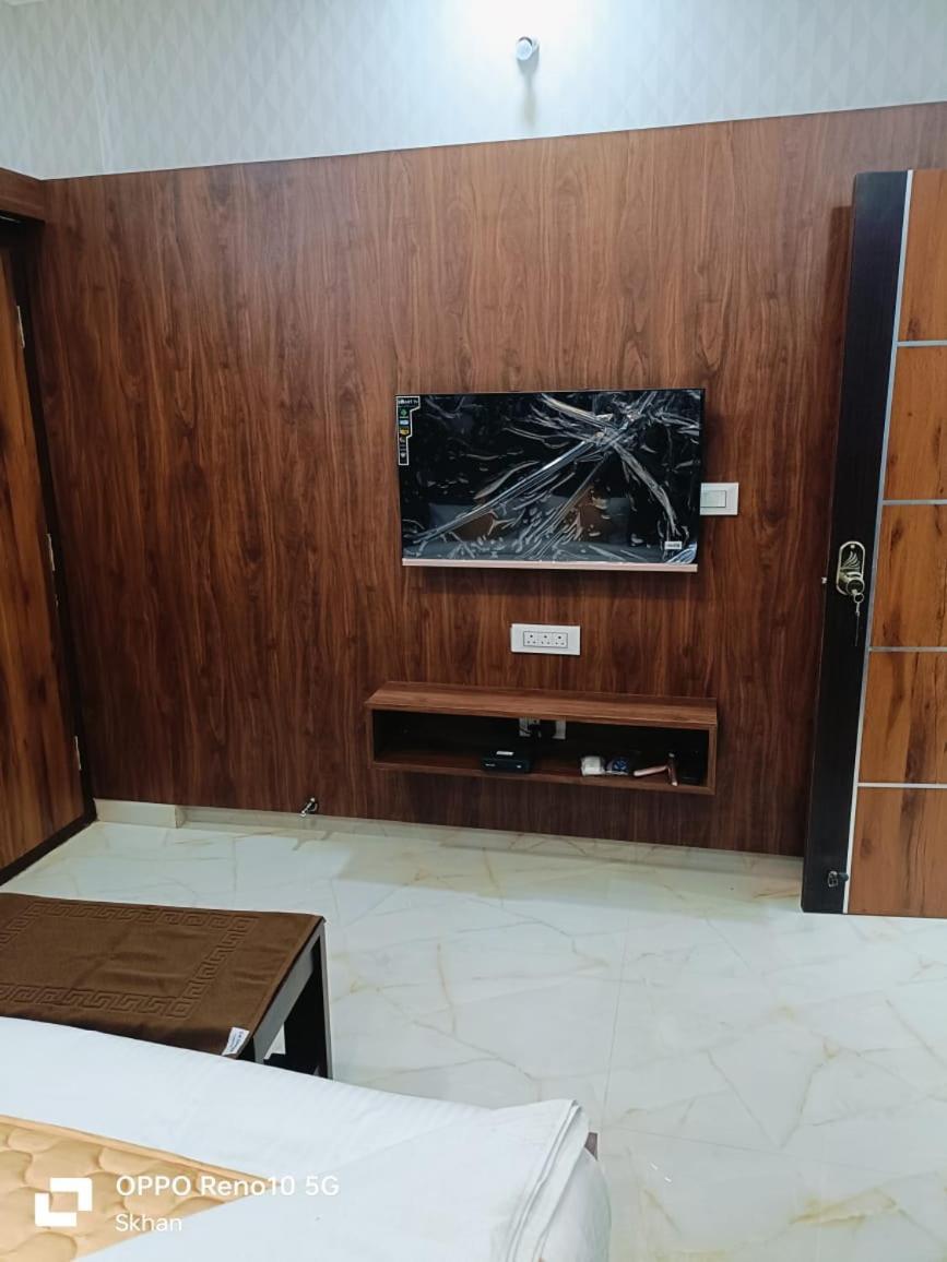 Hotel Golden Residency Kushālnagar Exterior foto